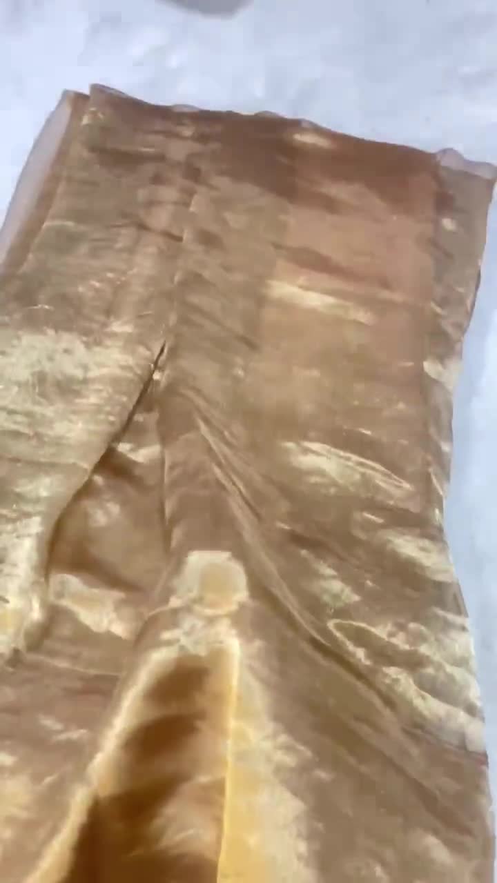 Gold & White Banarasi Tissue Silk Kurta Set Design by Taisha at Pernia's  Pop Up Shop 2024