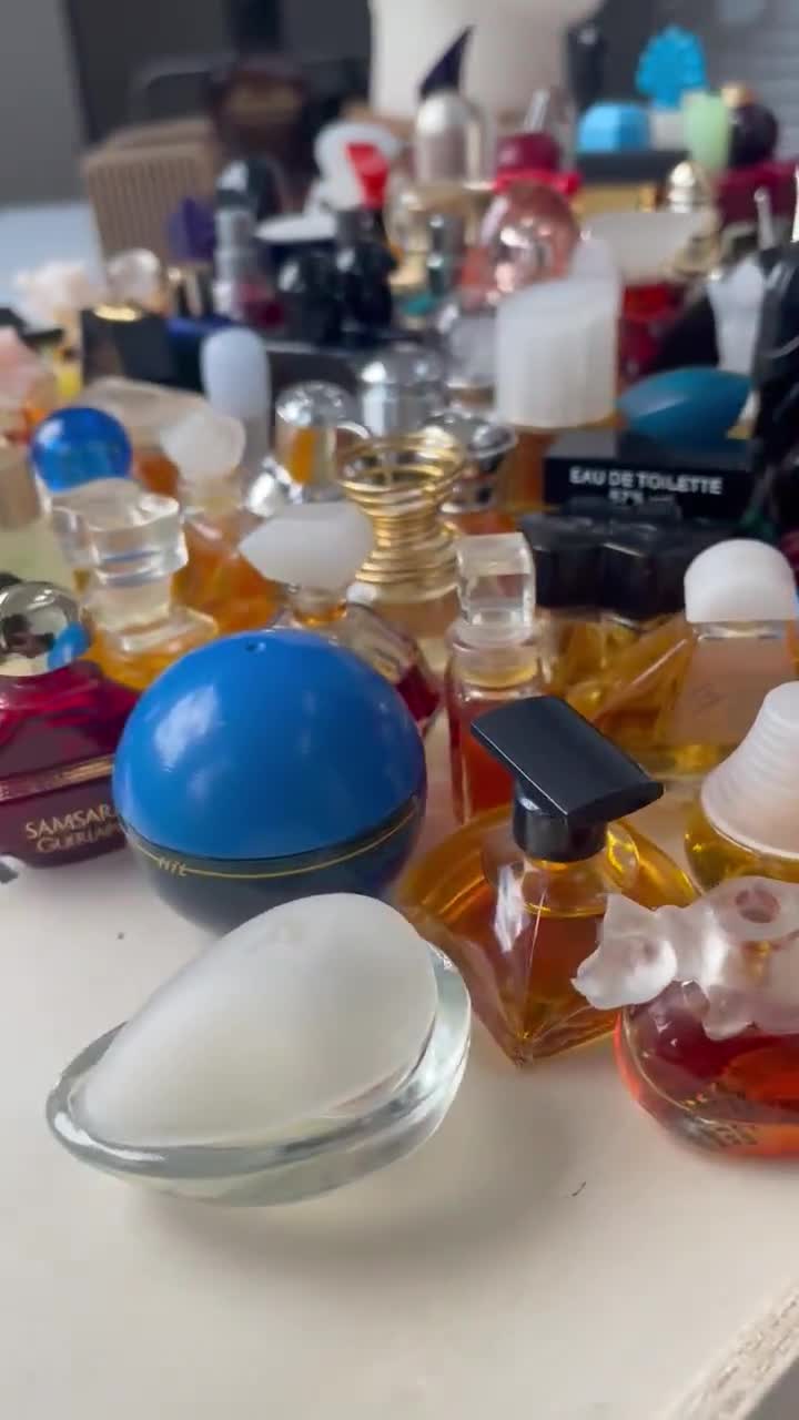 Lys Bleu by Prince Henri D'orleans Miniature Perfume .17 Floz 5 Ml