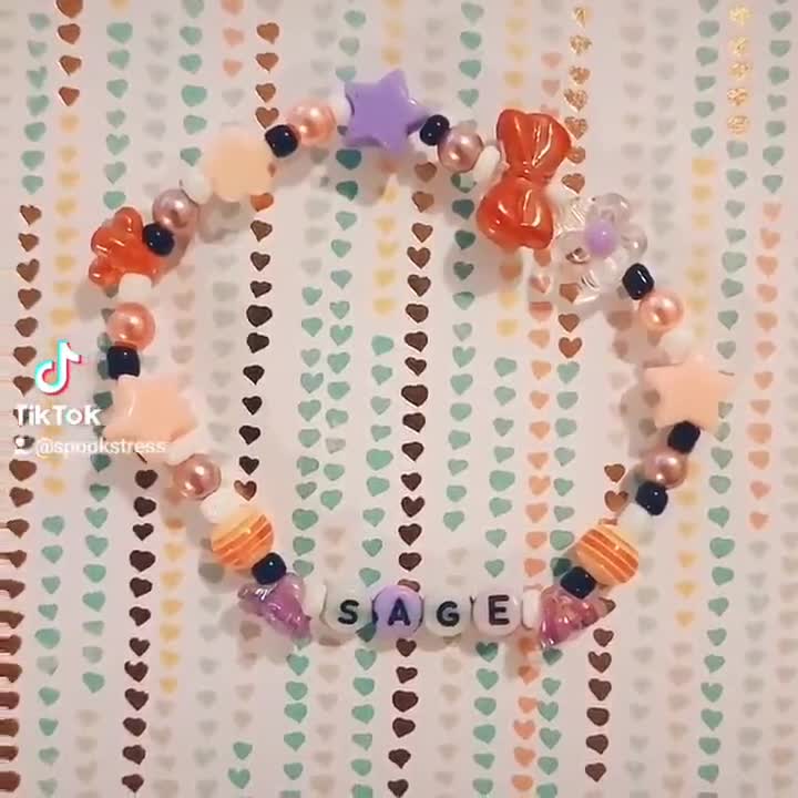 making a clay bead bracelet on the bead spinner ideas｜TikTok Search