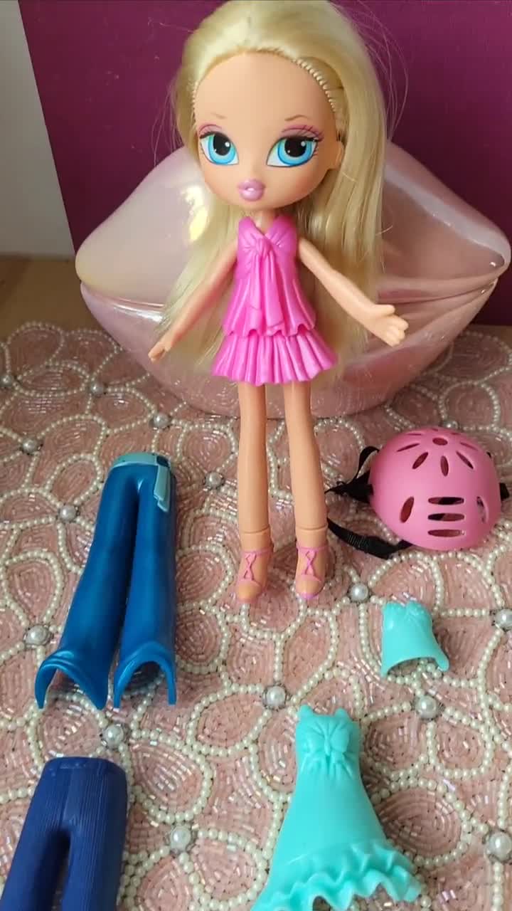 bratz pink dress Sharing y'all my collection in pink custom dress made by me : r/Bratz