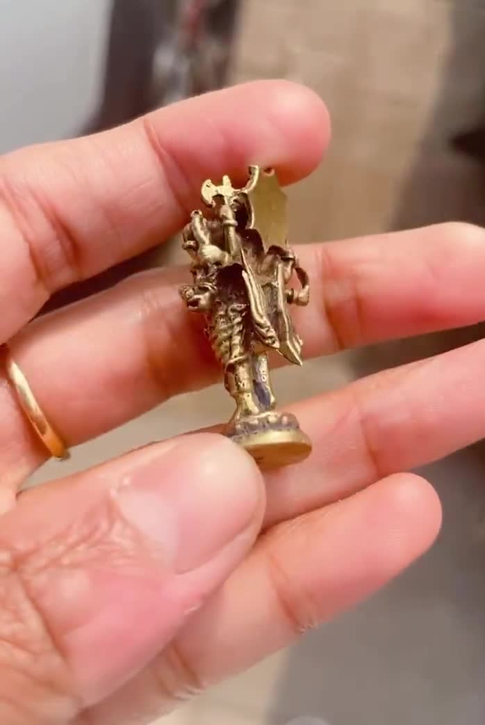 10本の腕を持つガネーシャ像 ショーピース 小さなガネーシャ ヒンズー