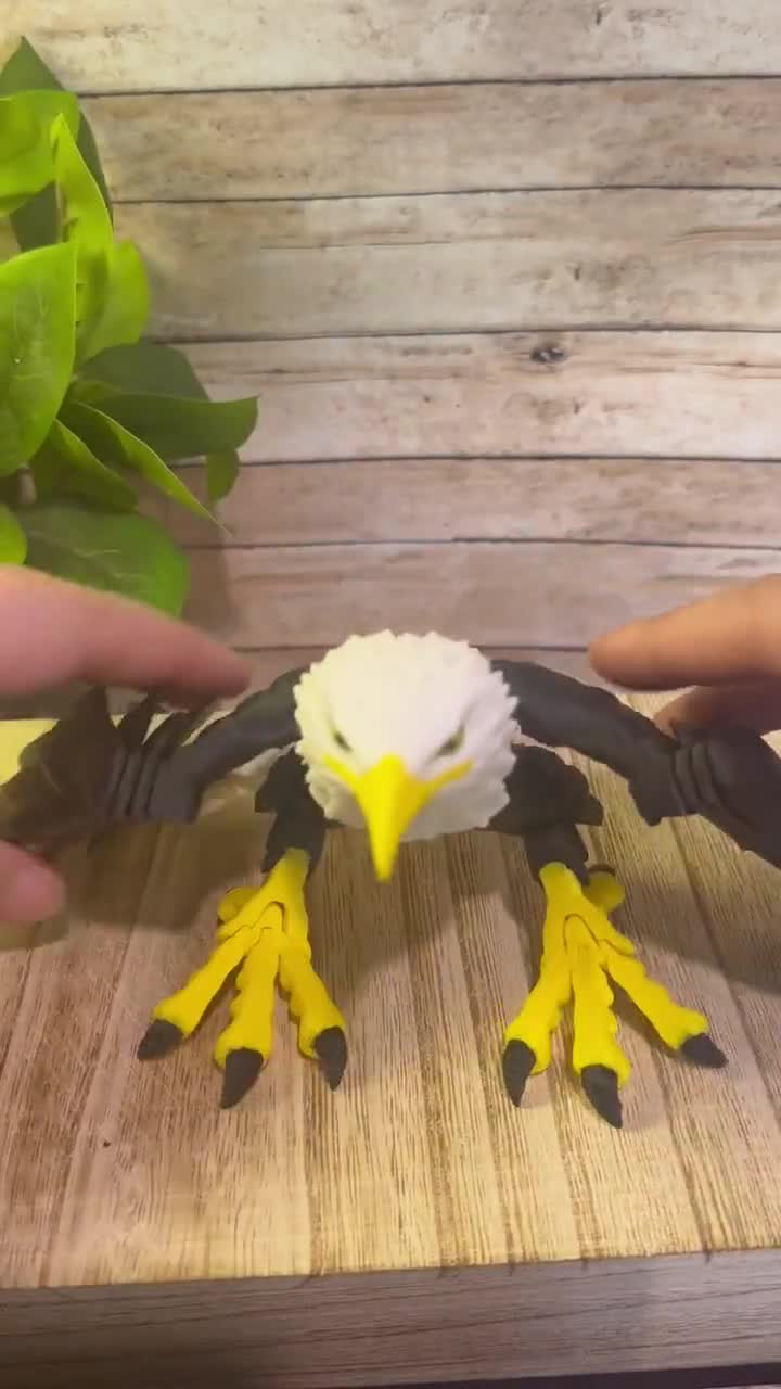 3D Printed Articulating Bald Eagle - Poseable Desk Decor - Etsy