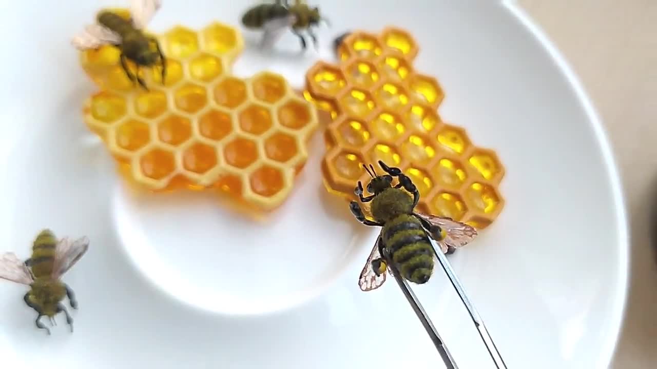 Fakespot  Original Bee Guard Honey Wonderful W Fake Review