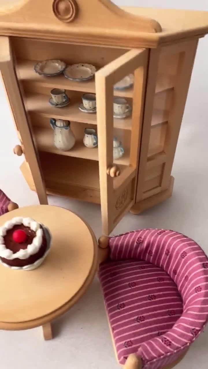 Bougeoir Vintage doré en métal avec poignée, bougeoir rétro européen, décoration de la maison Bougeoir Vintage doré en métal avec poignée, bougeoir rétro européen, décoration de la maison