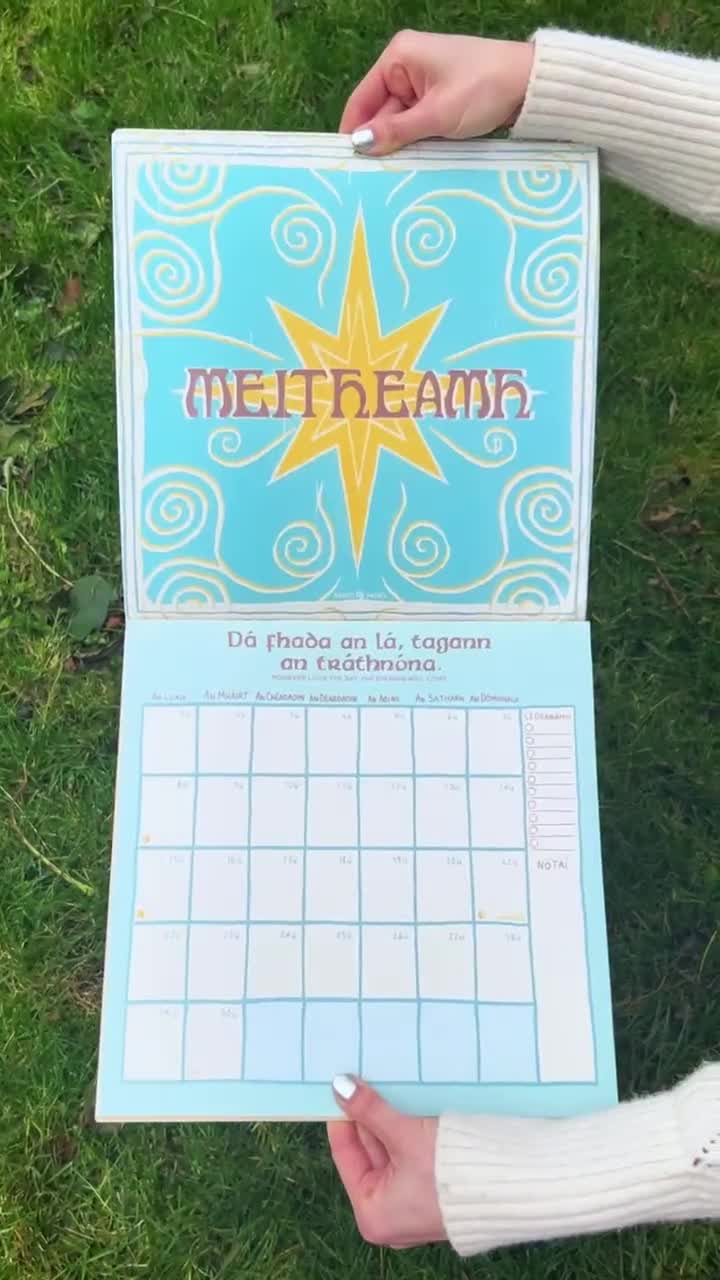 Féilire 2026 | Irish Language Calendar | Féilire Gaeilge (28x28cm), image size:720x1280