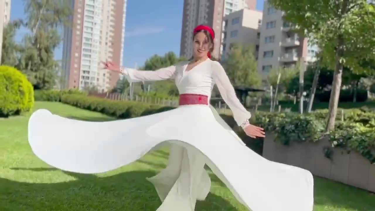 Handmade Sufi Whirling Skirt: Maserati Crepe Fabric - Etsy