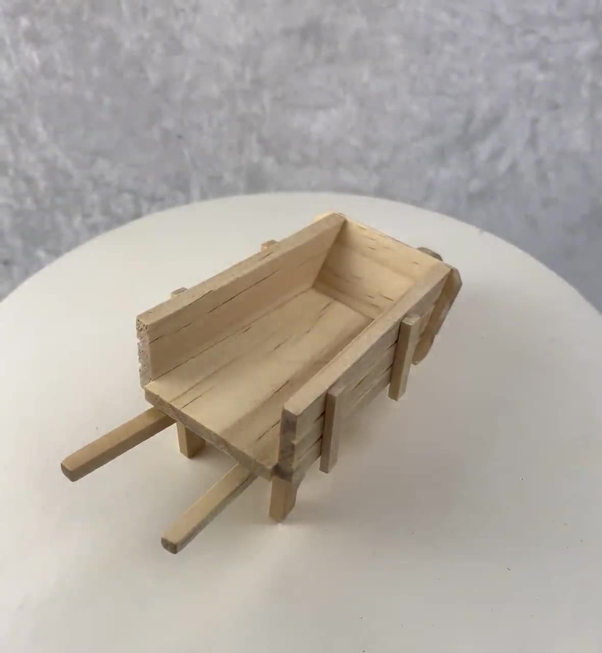 Carretilla De Madera En Miniatura Para Casa De Muñecas - Decoración Rústica De 11.2 Cm