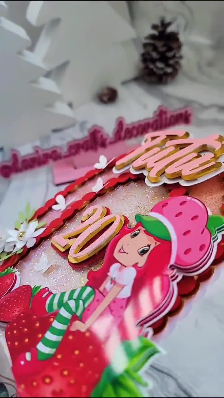 カスタムストロベリーケーキトッパー：3Dベリーバースデー