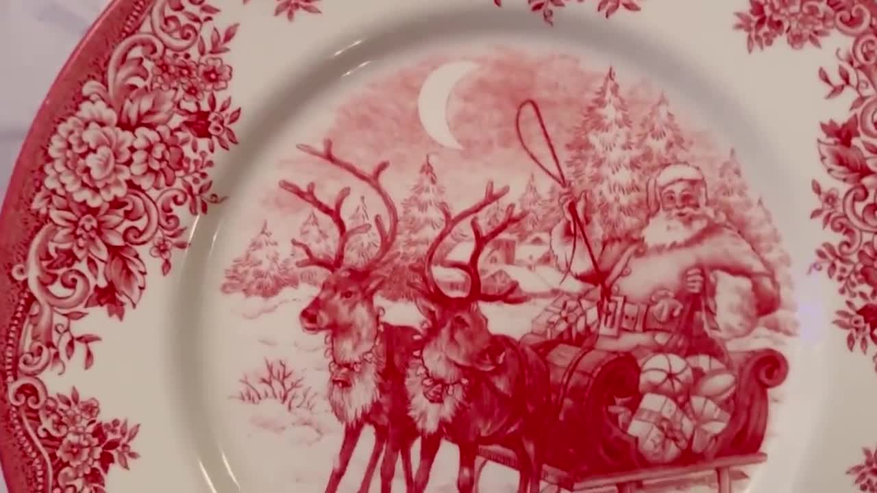Transferware Christmas Plates — Santa's Sleigh & Spode Tree video poster