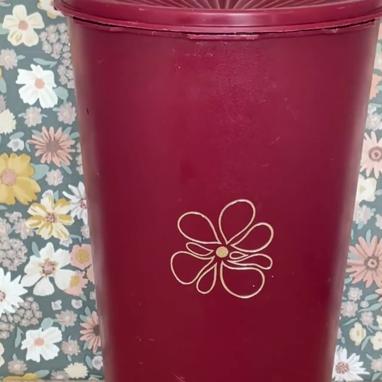 花柄の特大ワインレッドタッパーウェア保存容器 - Etsy 日本