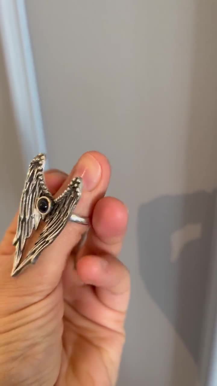 Angel big open wings ring, wing embossment ring video poster
