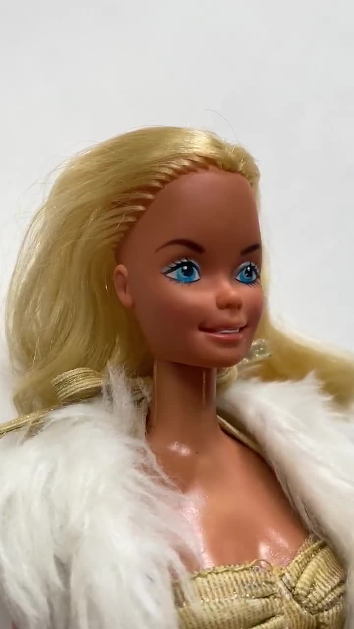 Rare 1980 Barbie Golden Nights Superstar Face Europe Canada