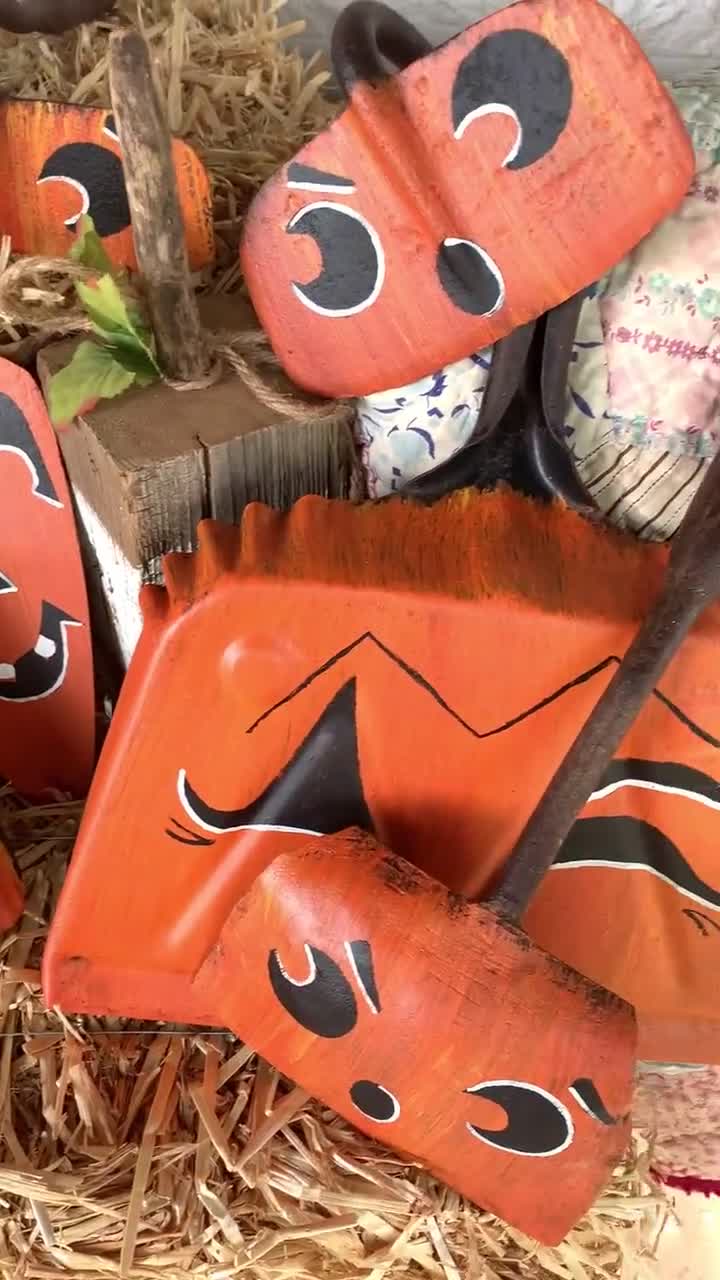 Primitive Rustic Pumpkin Halloween Trick or Treat Jack o Lantern Painted Farmhouse hot Cottagecore Fall Autumn Pumpkins