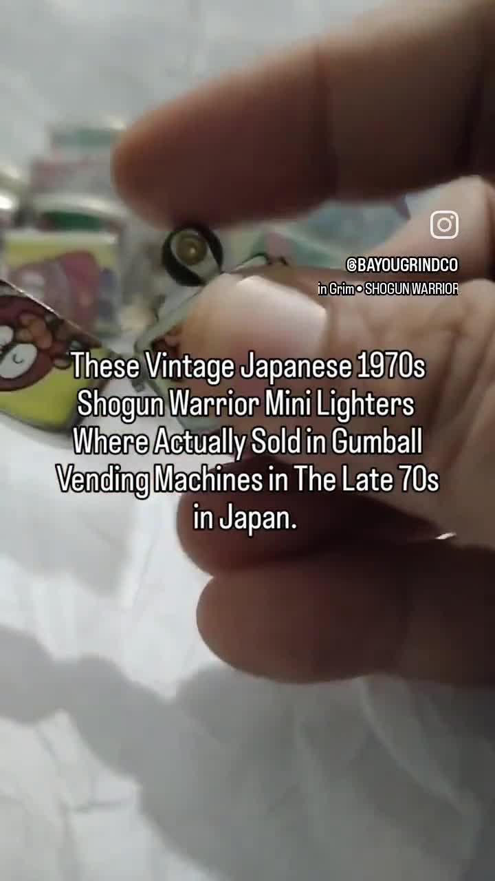 Mini mecheros de robot japonés de los años 70: Shogun Warriors, Mazinger Z, Robocon y Ultraman. Mecheros para máquina expendedora (4 unidades, ultra raros). video poster