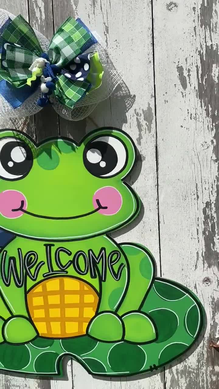 Cute frog – Sierra's Door Decor & More