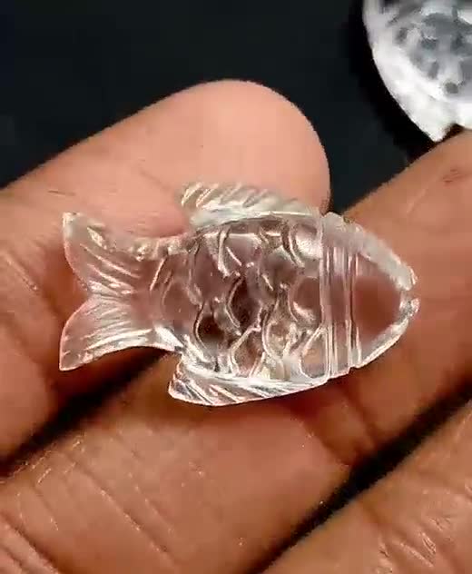 Crystal Quartz Fish Carved Gemstone, Natural Crystal Fish Crystal Quartz Fish Carved Gemstone, Natural Crystal Fish