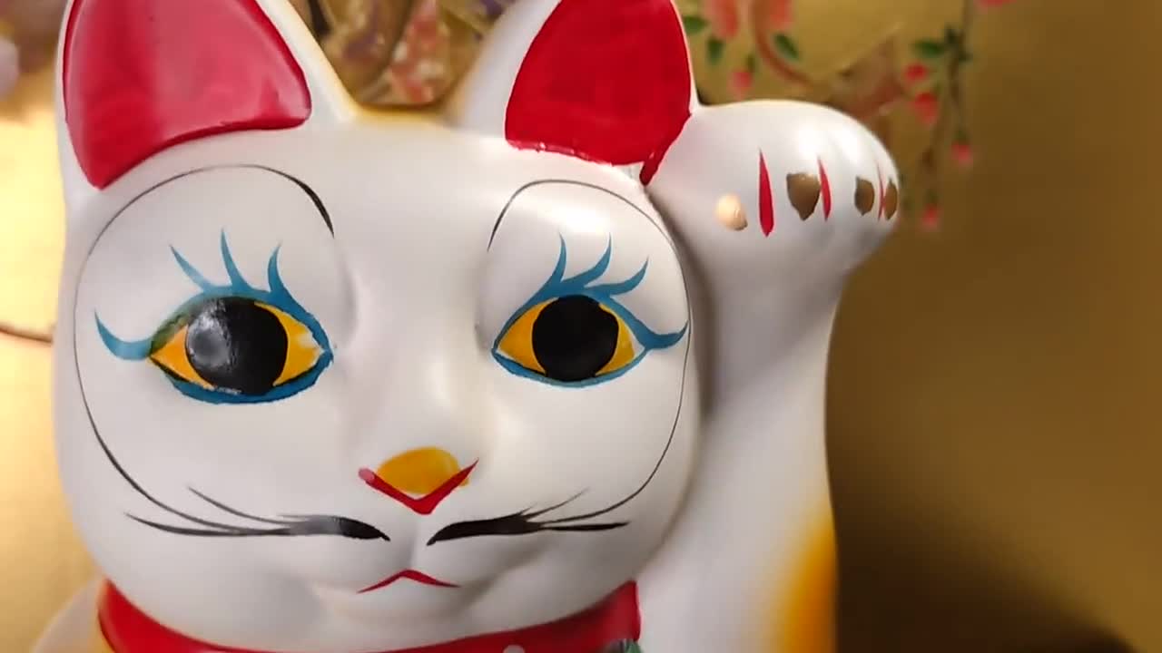 Vintage Maneki Neko Lucky Cat Coin Bank With Senmanryo Gold Coin
