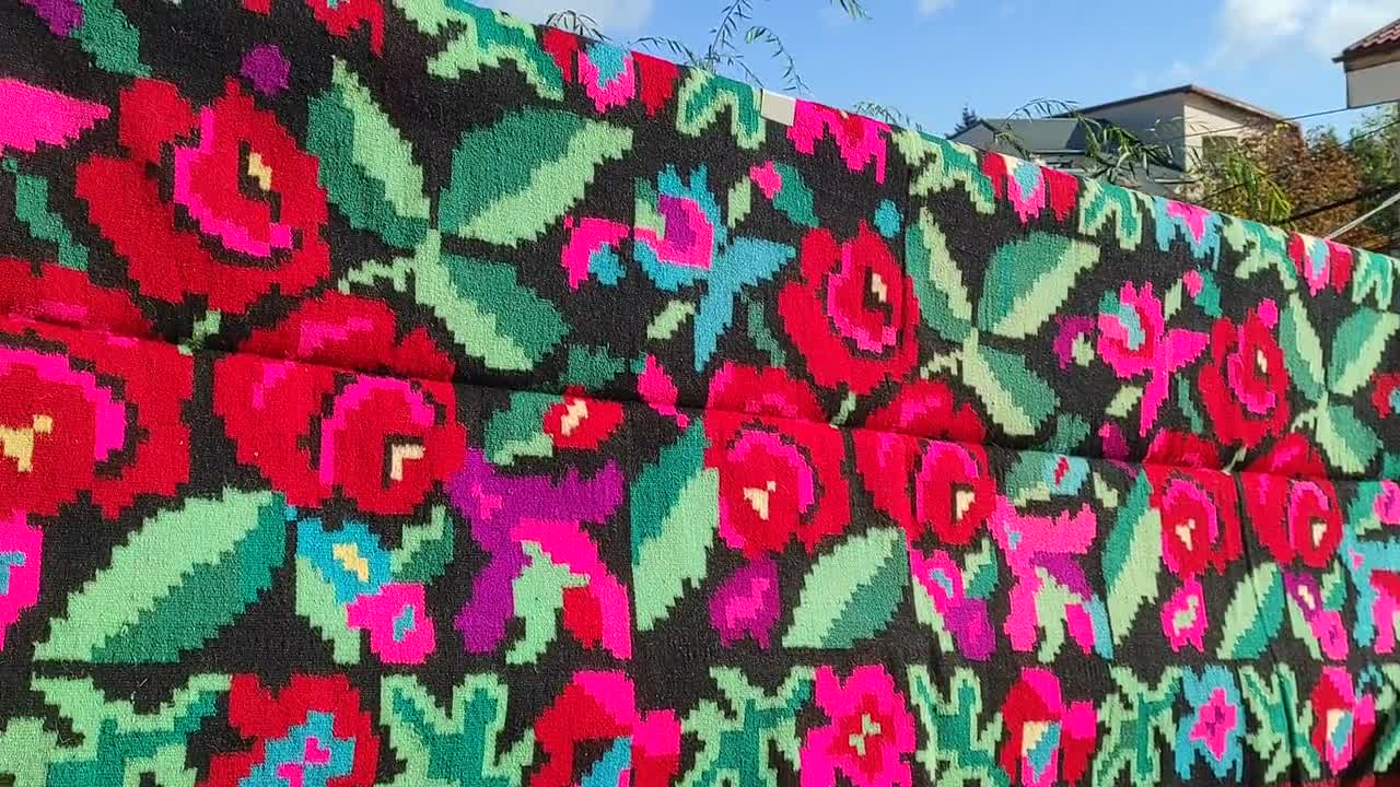 Tapis vintage Roumain Bessarabian fait main, 1P102