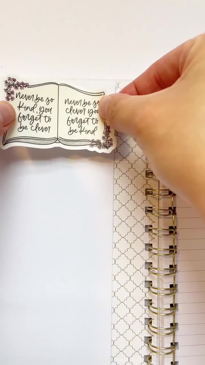 PEGATINA DE LIBRO, Calcomanía para Laptop, Amante de los libros, Calcomanía Stanley, Impermeable, Calcomanía de vinilo para Kindle, Amante de los libros, Calcomanía para botella de agua video poster