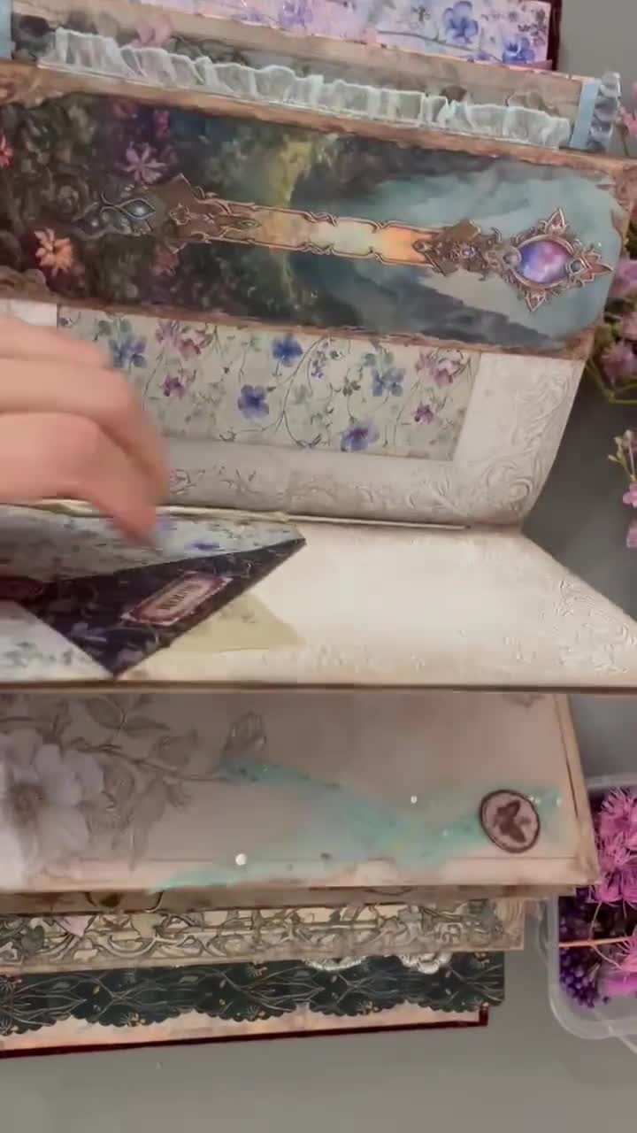 ピクシーパープルジャンクジャーナルキット、妖精、蝶、花を使っ