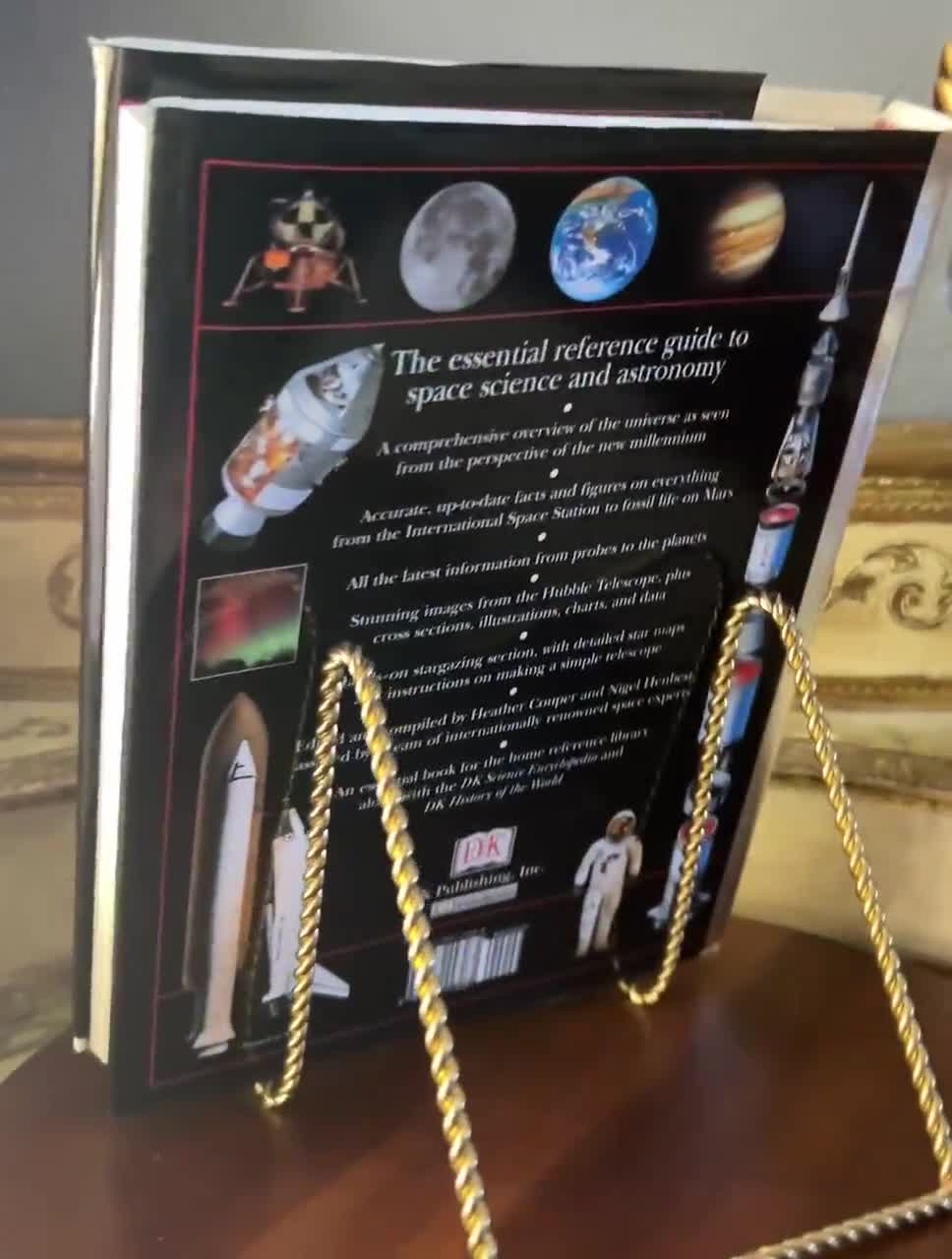 ヴィンテージ スペースディスカバリー　ビッグブック Vintage Space Encyclopedia – 1999 Illustrated Guide - Etsy