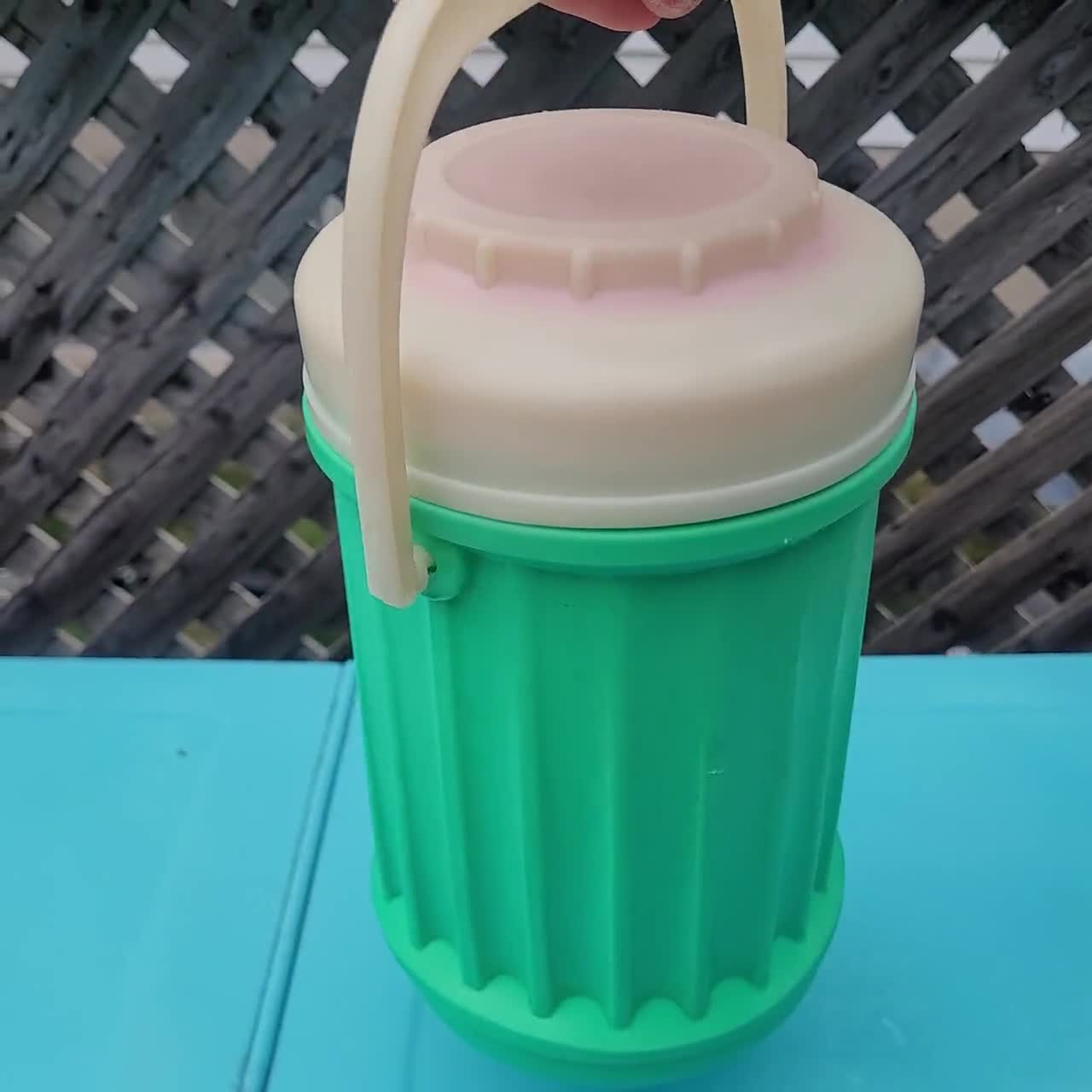 Vintage 1970s Freezinhot Green Insulated Thermos With Handle