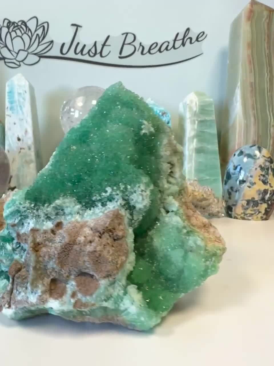 非常に珍しい緑色のカルサイト結晶標本 - Etsy 日本