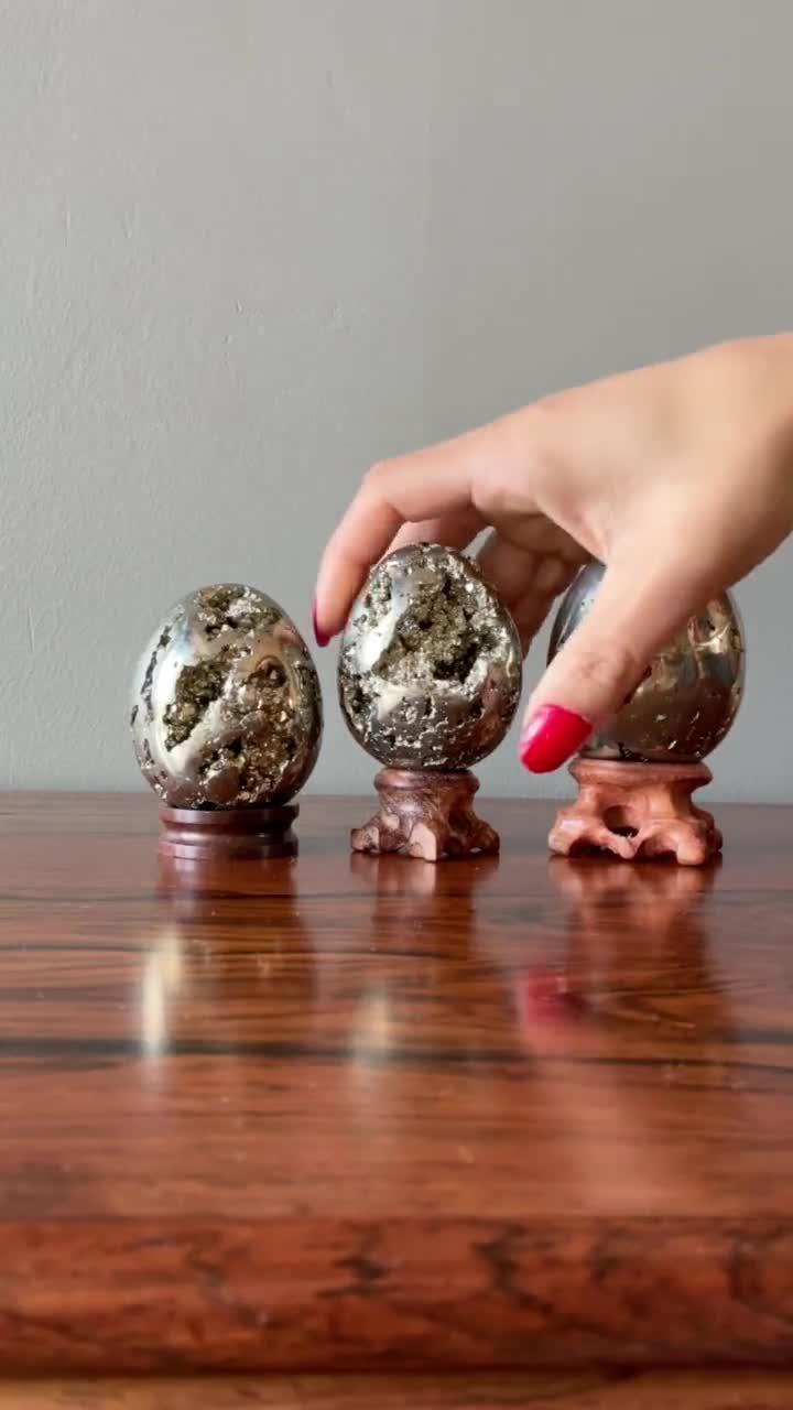 パイライトエッグ 黄金の繁栄 贅沢な生活 天然の輝くクリスタル - Etsy