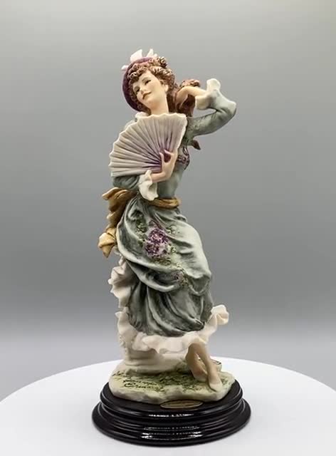 A5654 Art hotsell & Collectibles , Anniversary Gifts ,Beautiful Vintage Statue