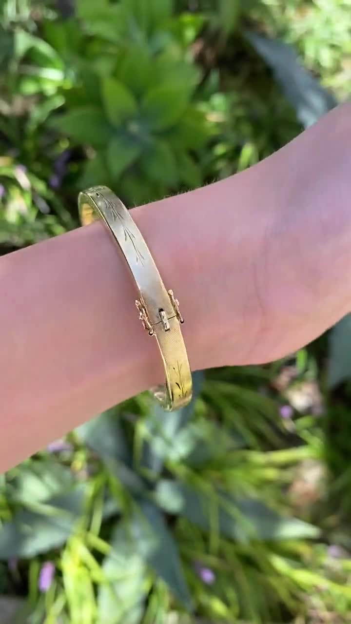 Vintage 14k Yellow Gold Floral Engraved Bangle Bracelet Fine