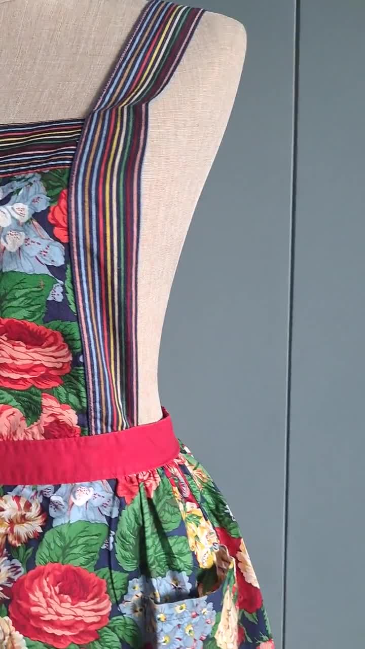 エプロン 1910s Sweet Petite Floral Cotton Apron Vintage KENZO Apron - Floral Cotton Apron - Two Pockets