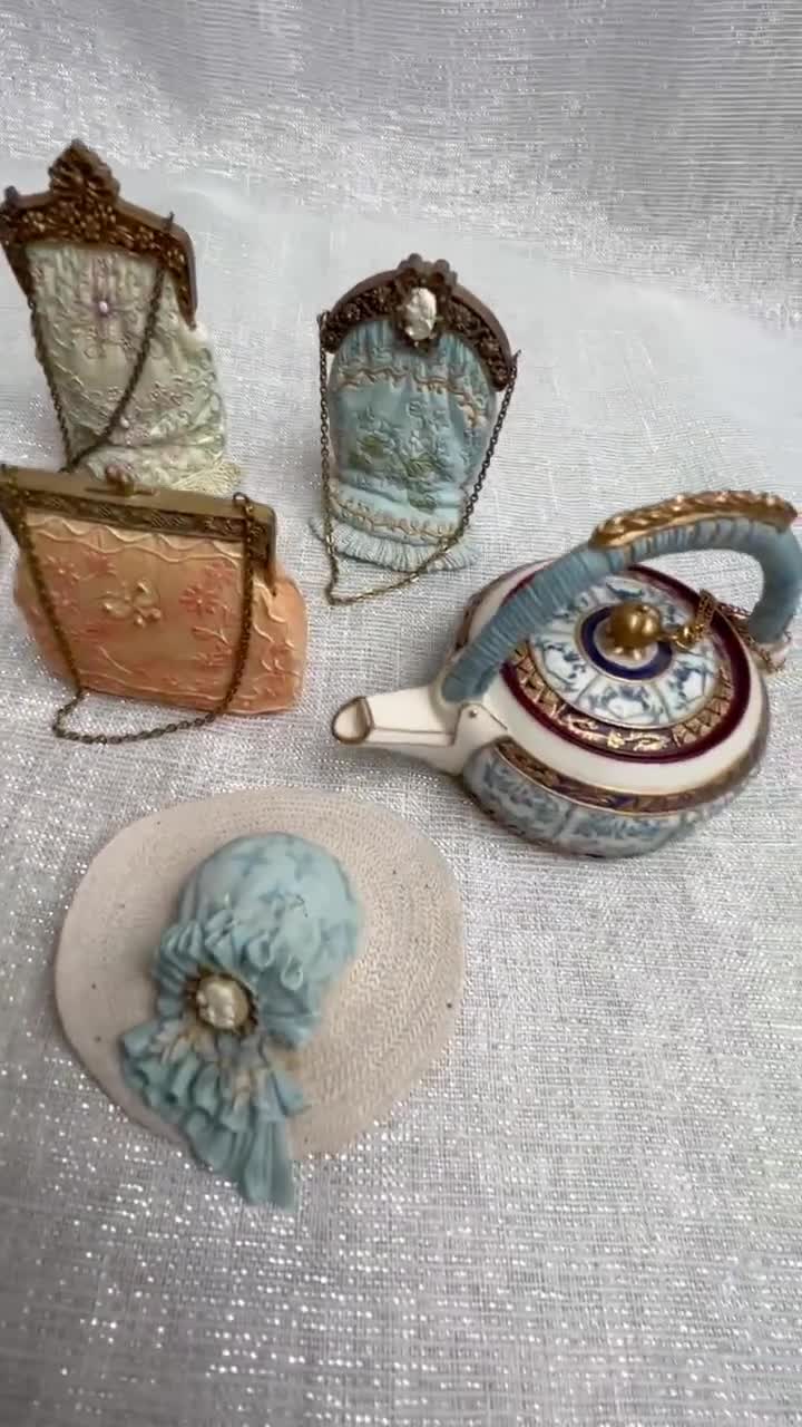 Vintage Victorian Style Collection Hat Bag Shoe Miniature Ornament