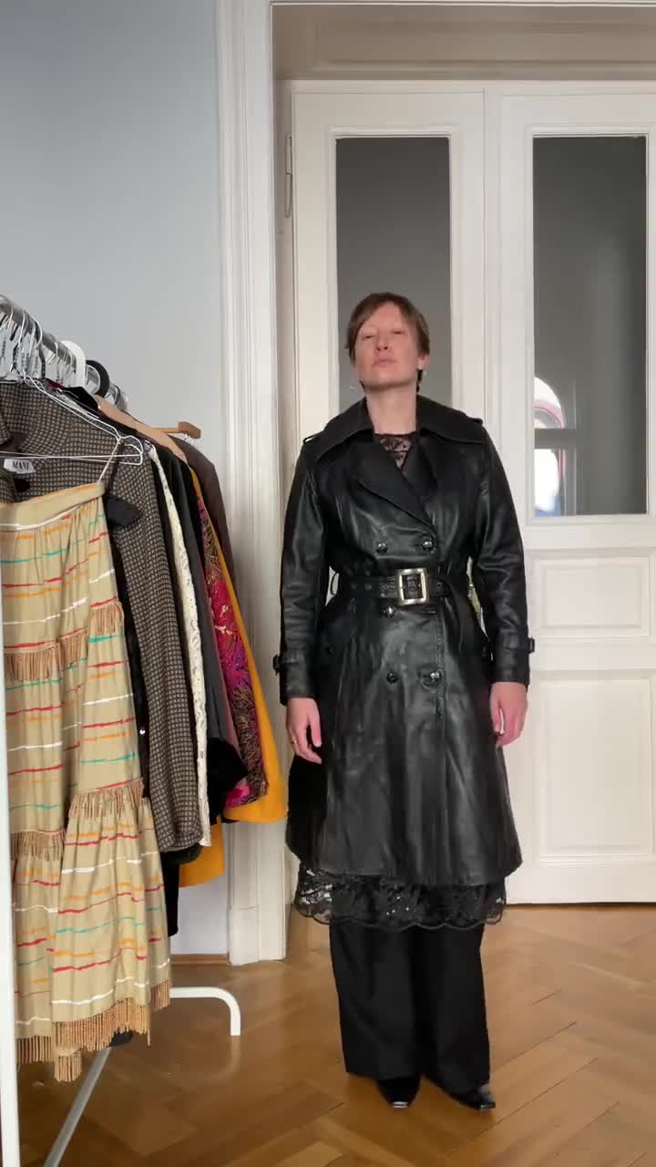 ☺︎ Vintage Real Leather Trench Coat in Black for Women | Size
