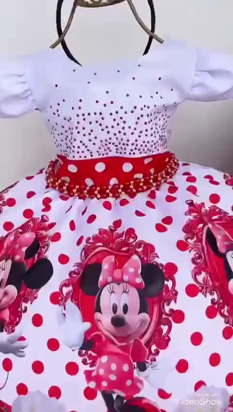 Minnie Mouse ditches famous red polka dot dress for very, very different  outfit - World News - Mirror Online