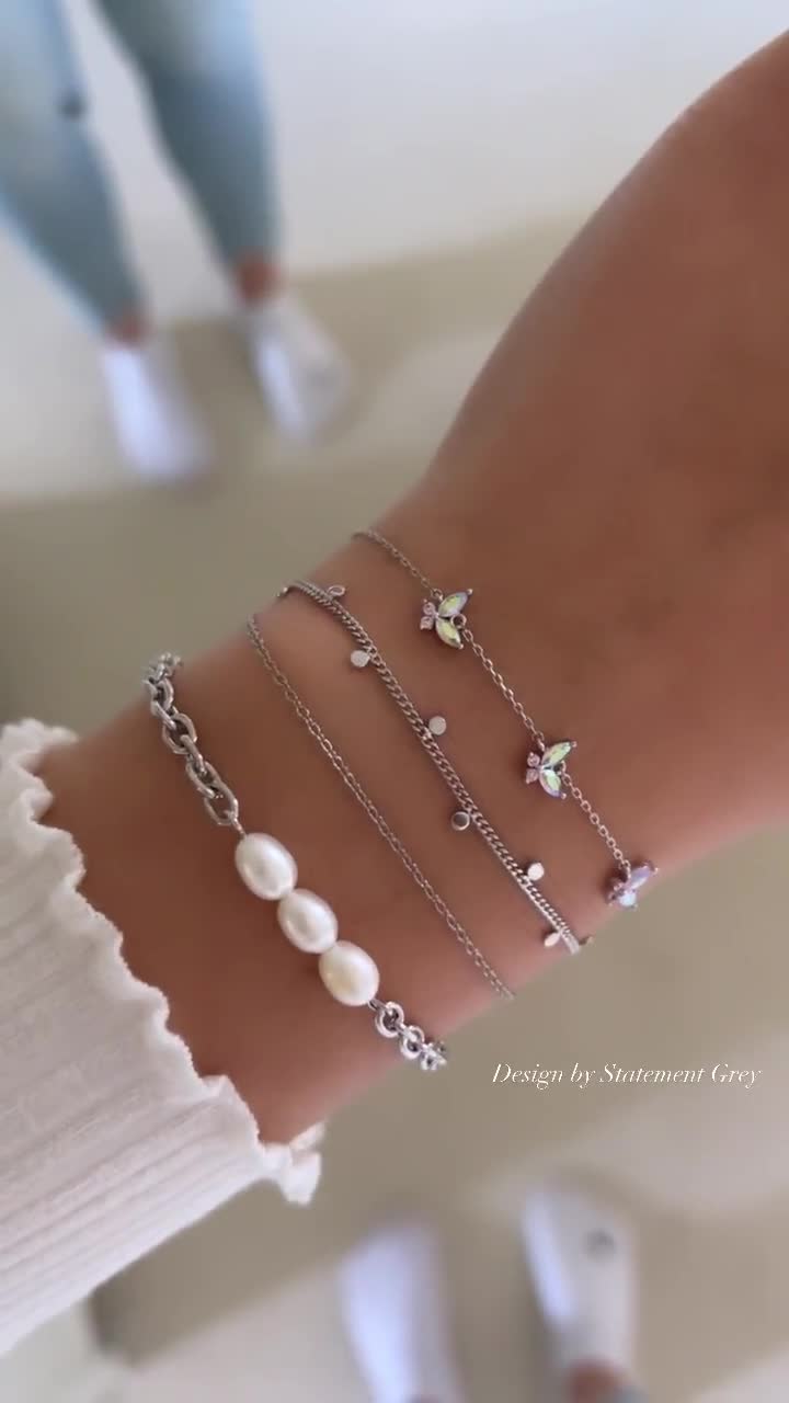 Charm Bracelets Alloy Imitation Pearl Bracelet Amazing Christmas Party  Accessories Girls Metal Snowflake Jewelry Fashionable From Kaleidoo, $11.43  | DHgate.Com