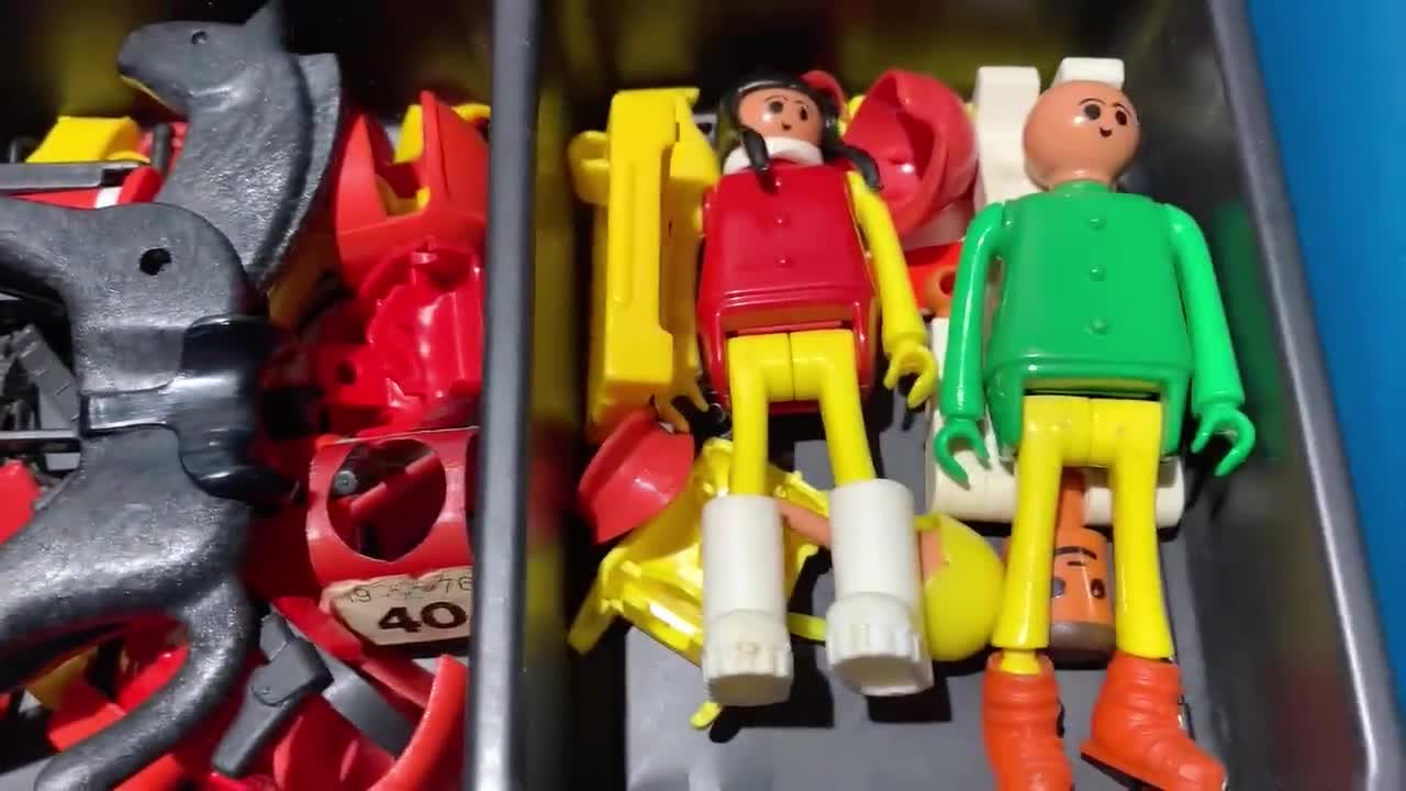 Vintage Playmobil Klicky Carry Case With 30 Figures and