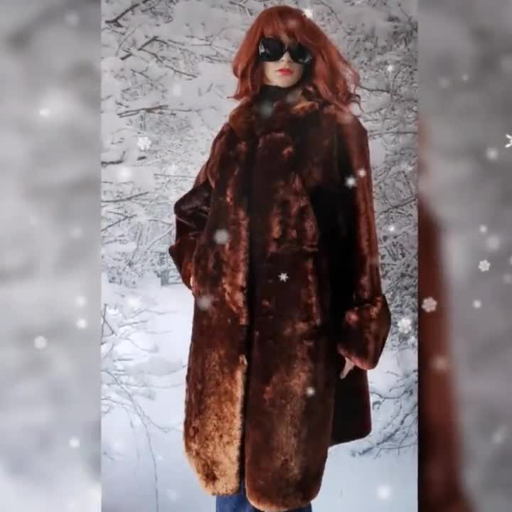 Vintage Coat: Gorgeous Vintage 1940's / 1950s Deep Russett Brown