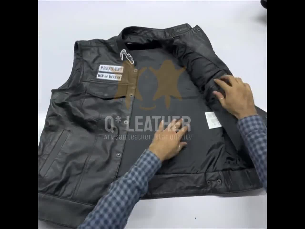 シルバーフォックス羊革ベスト黒 vest-usa126gbk1.jpg
