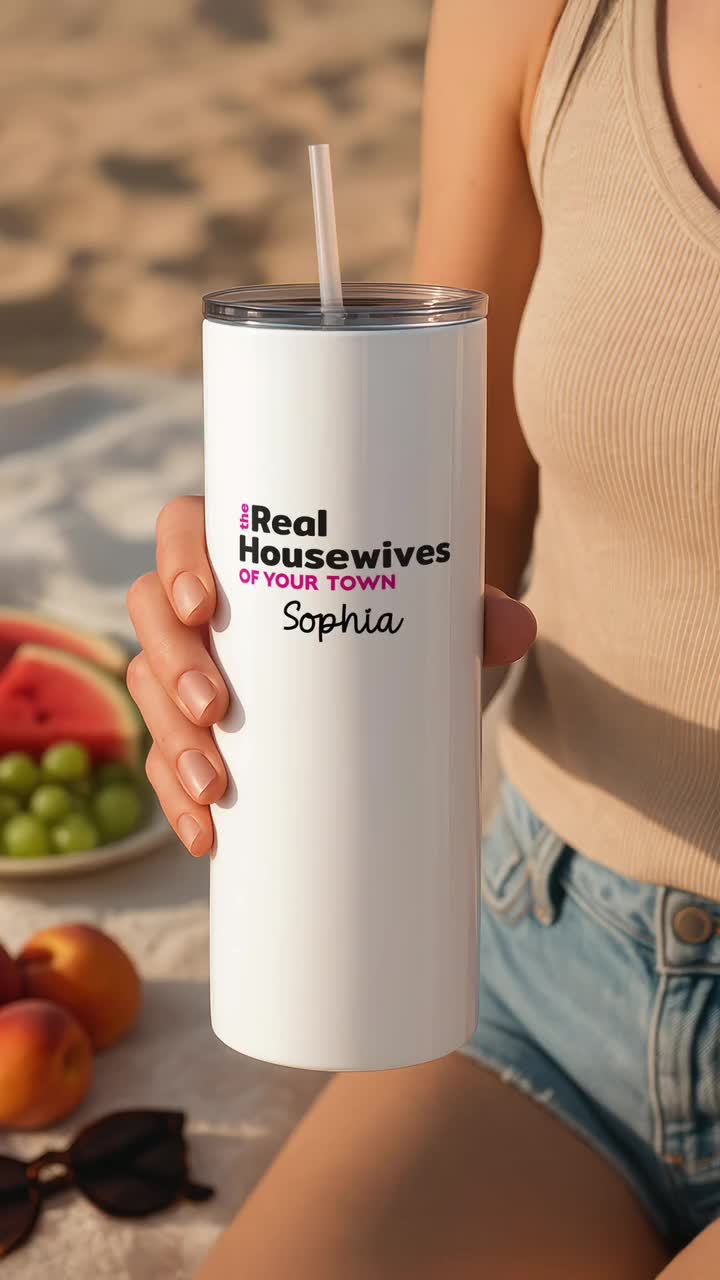 Taza de viaje con asa de 40 oz de Real Housewives: regalo personalizado para mamá, amiga, vecina o cualquier otra persona. video poster
