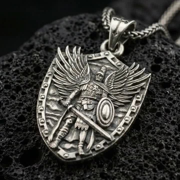 Necklaces of Guardian of the Spirit Guardian Angel Wings Cross
