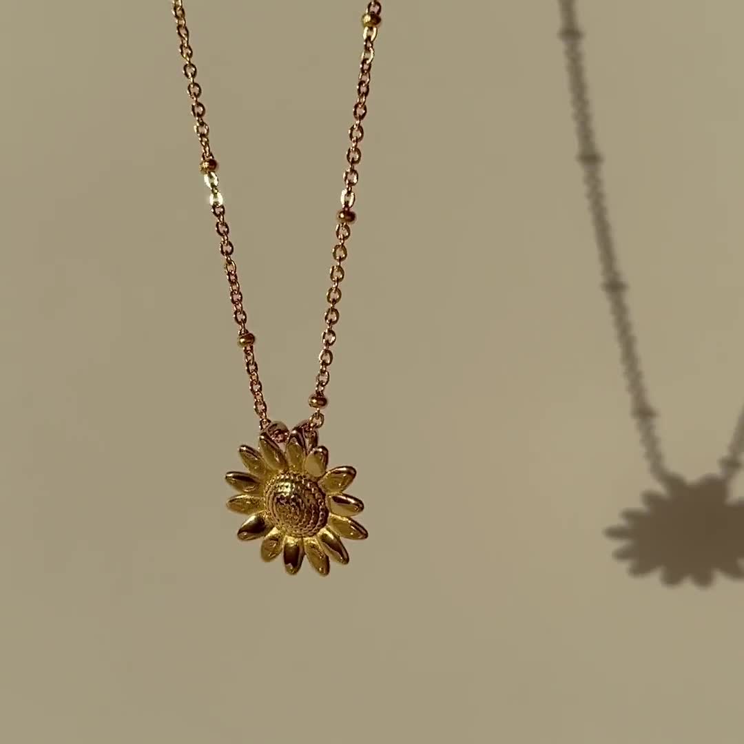 Gold Flower Necklace Dainty Necklace Daisy Pendant Gold Necklace UK  Sunflower Necklace Minimalist Jewelry Christmas Gift for Her -  Canada