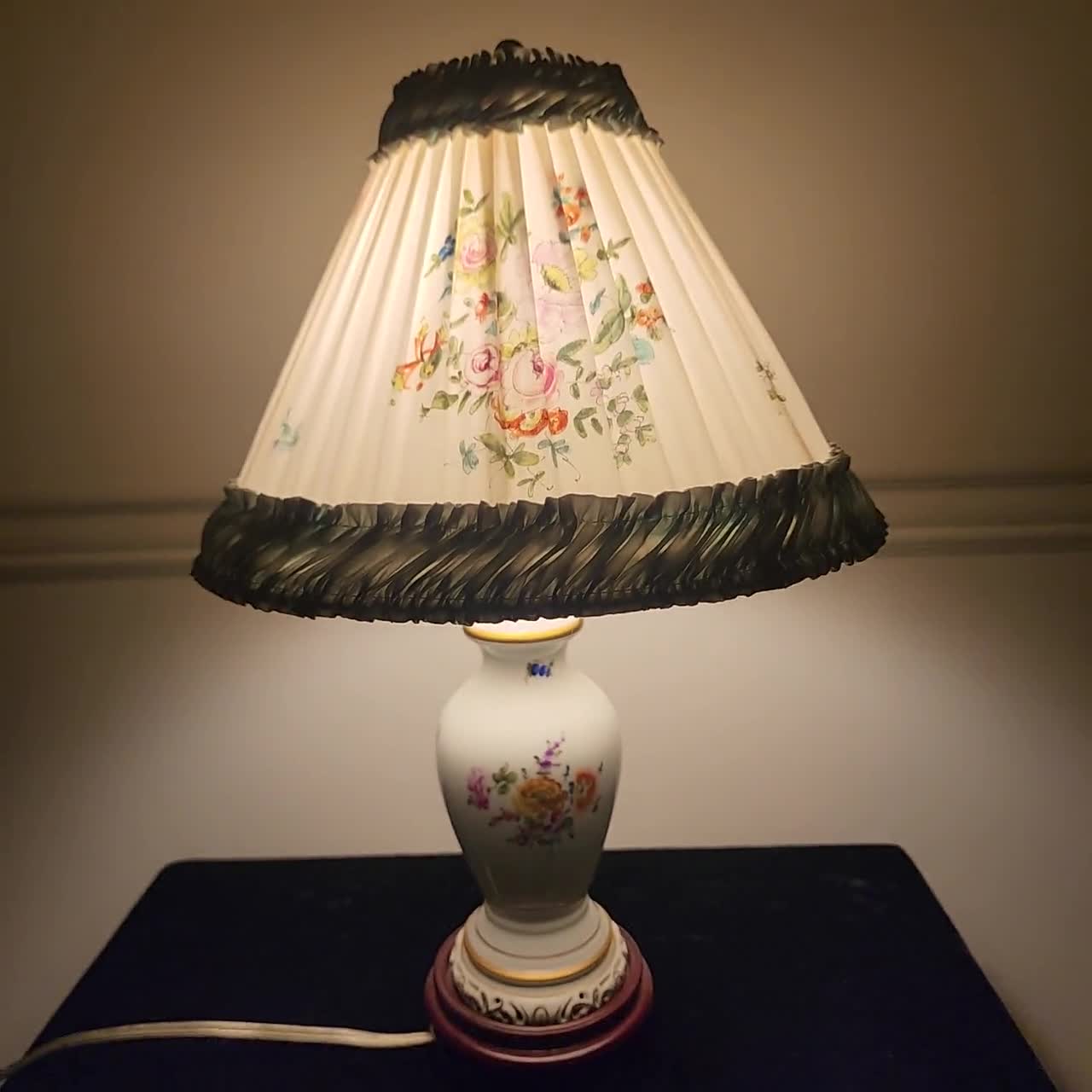 Herend Queen Victoria Hand-painted Porcelain Flower Motif Table