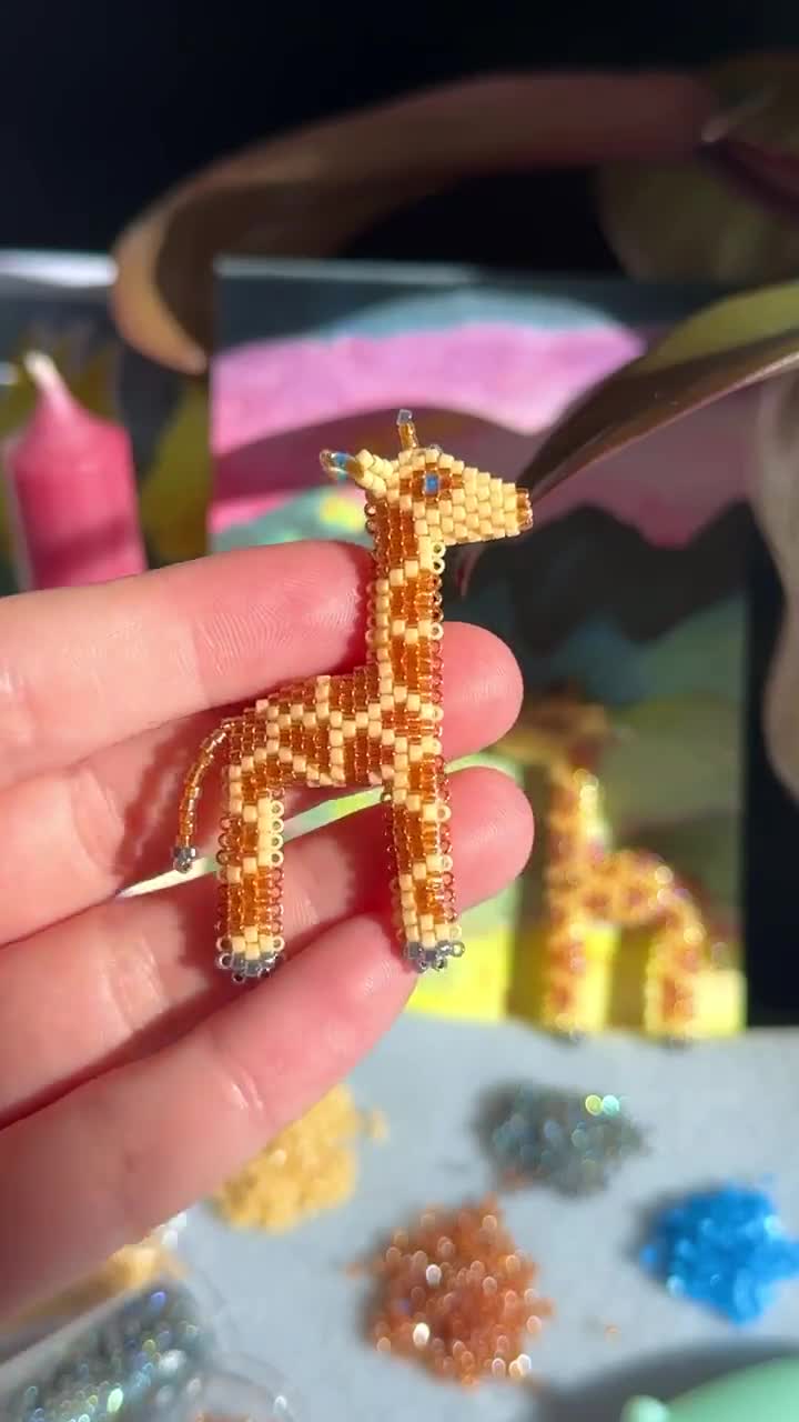 3D Beaded Giraffe PDF Pattern | Peyote & Brick Stitch Tutorial | DIY Animal Charm | Adventurous Beginner Step-by-Step Bead Pattern video poster