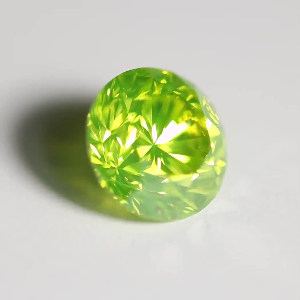 FANCY 切り落とす GREEN 0.28ct CU/RT2868/GIA