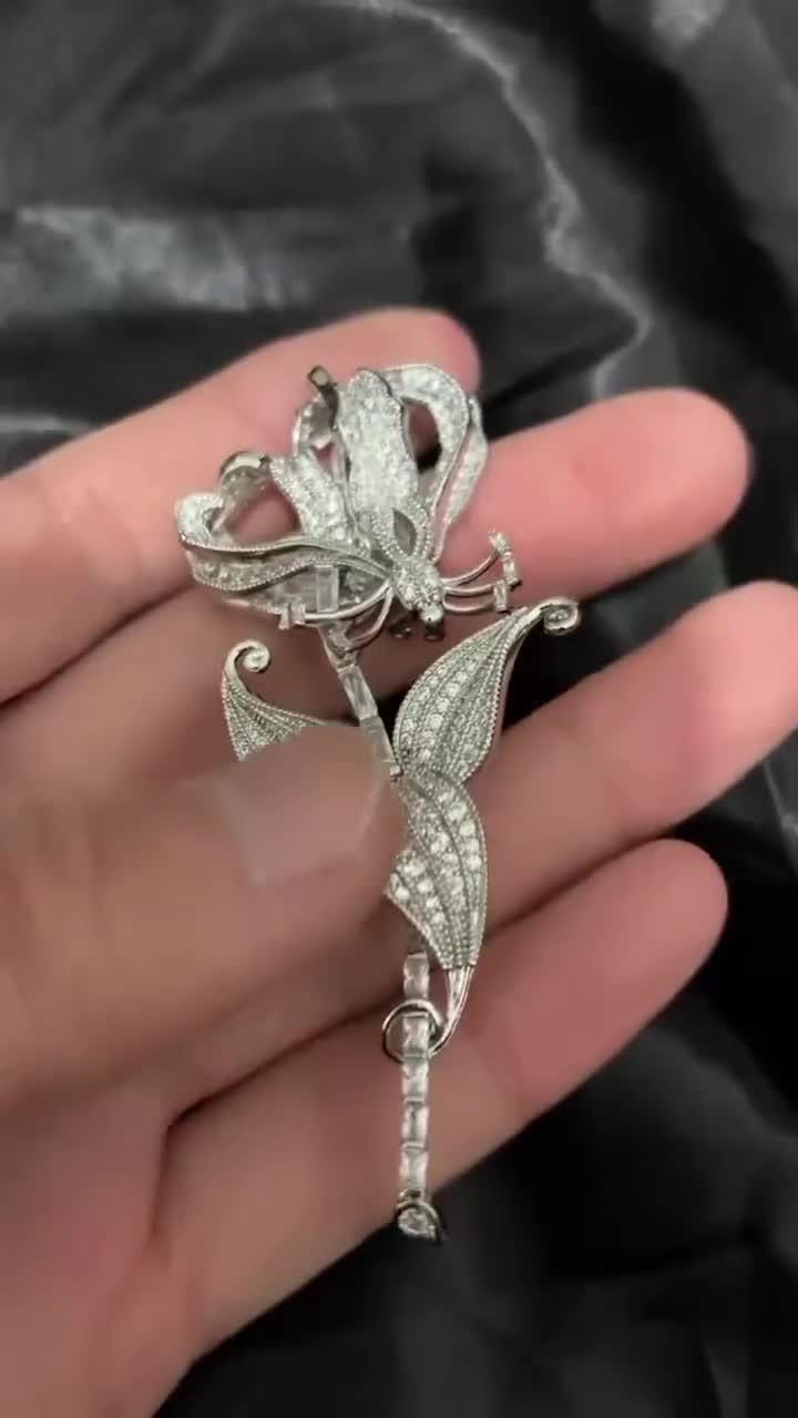Flame Lily Brooch Reproduction, Queen Elizabeth 11, National