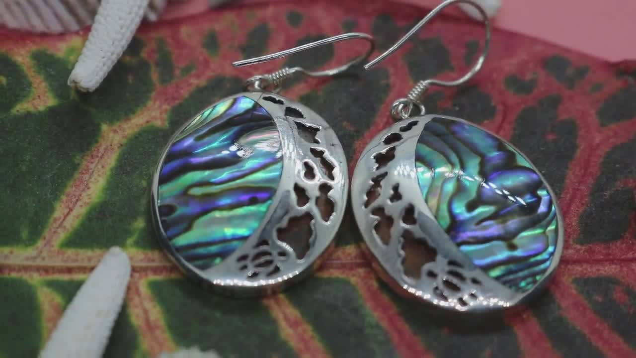 ハワイアンジュエリー ピアス ホエールテール 金属アレルギー対応 揺れるピアス クジラの尻尾 シルバー925 フックピアス レディース アクセサリー  プレゼント | フックピアス | シルバージュエリー アンシル Jewelry Trends スターリングシルバー クジラテール ダングルイヤリング パウア貝付き