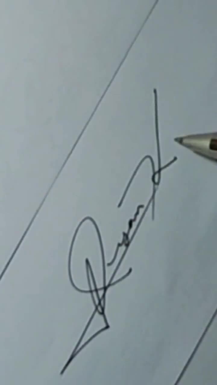 Fancy Letter R Signature