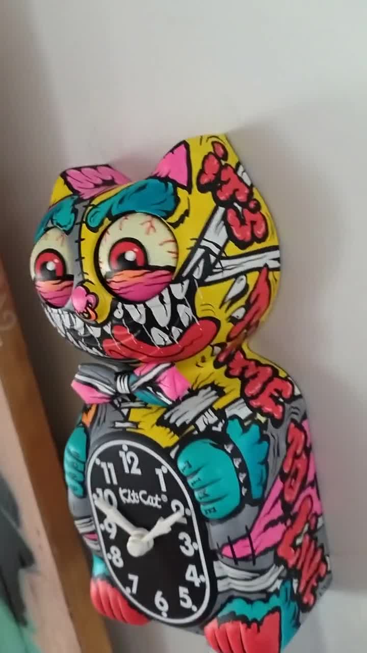 Kit-cat Klock© Custom Clock - Original Art Custom Painted Zombie