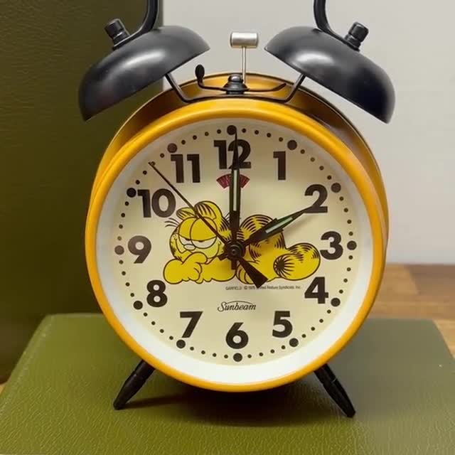 Vintage Garfield Alarm Clock, Sunbeam 1978, Double Bell, Orange