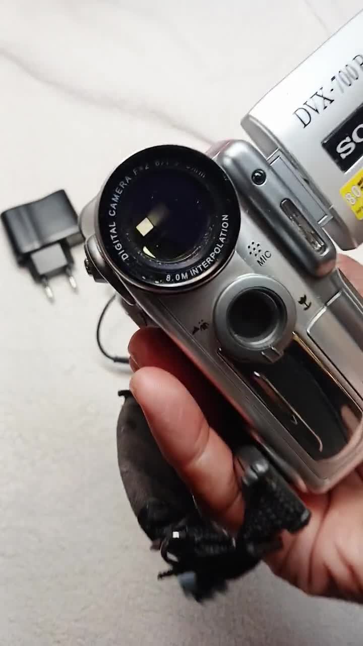 Vintage Working Condition,sony DVX-700R Digital Video Camera,8x
